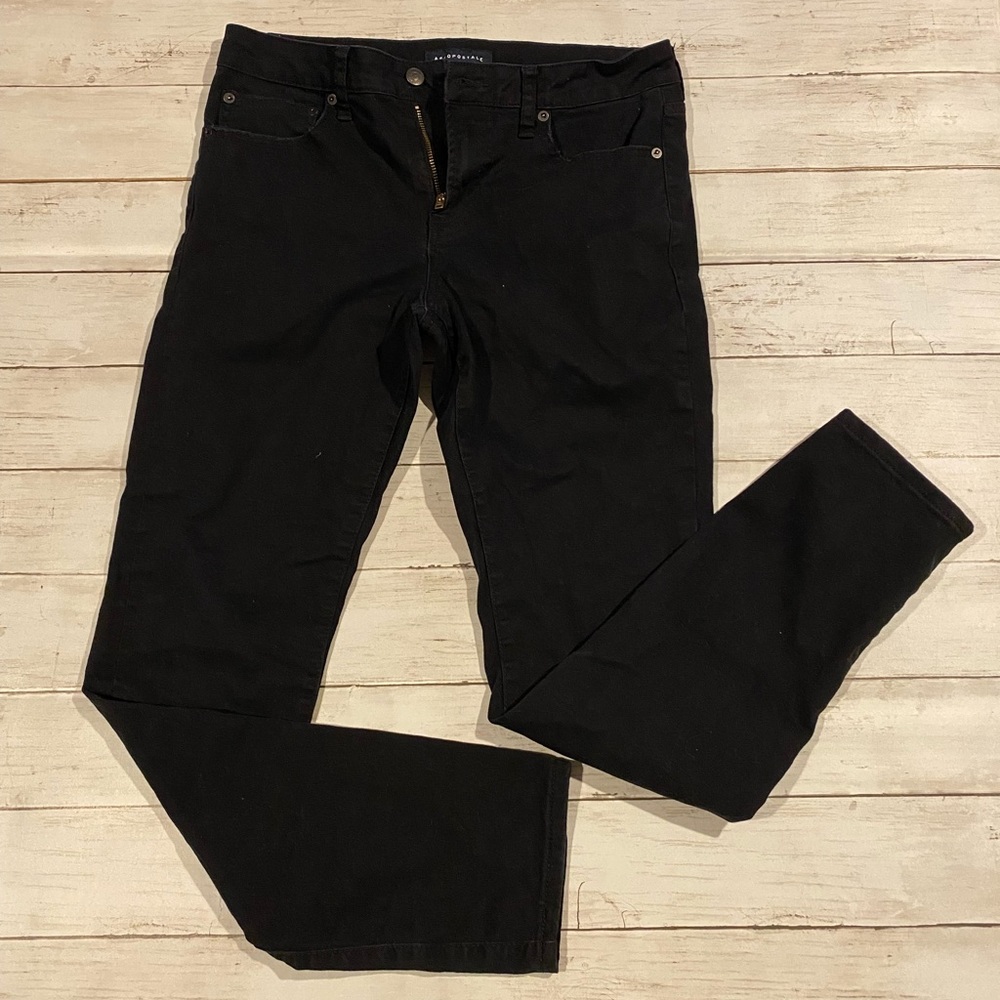 Aeropostale men’s black skinny jeans.  Size 30/32